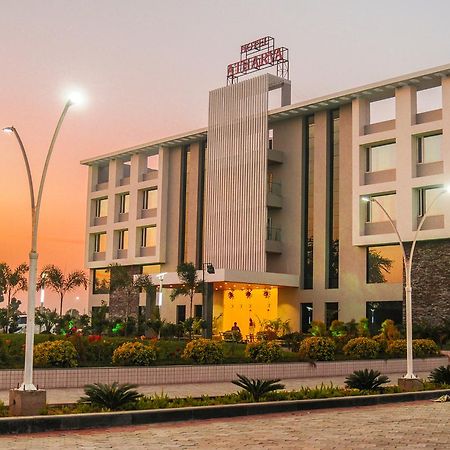 Hotel Atharva Ujjain Exteriör bild